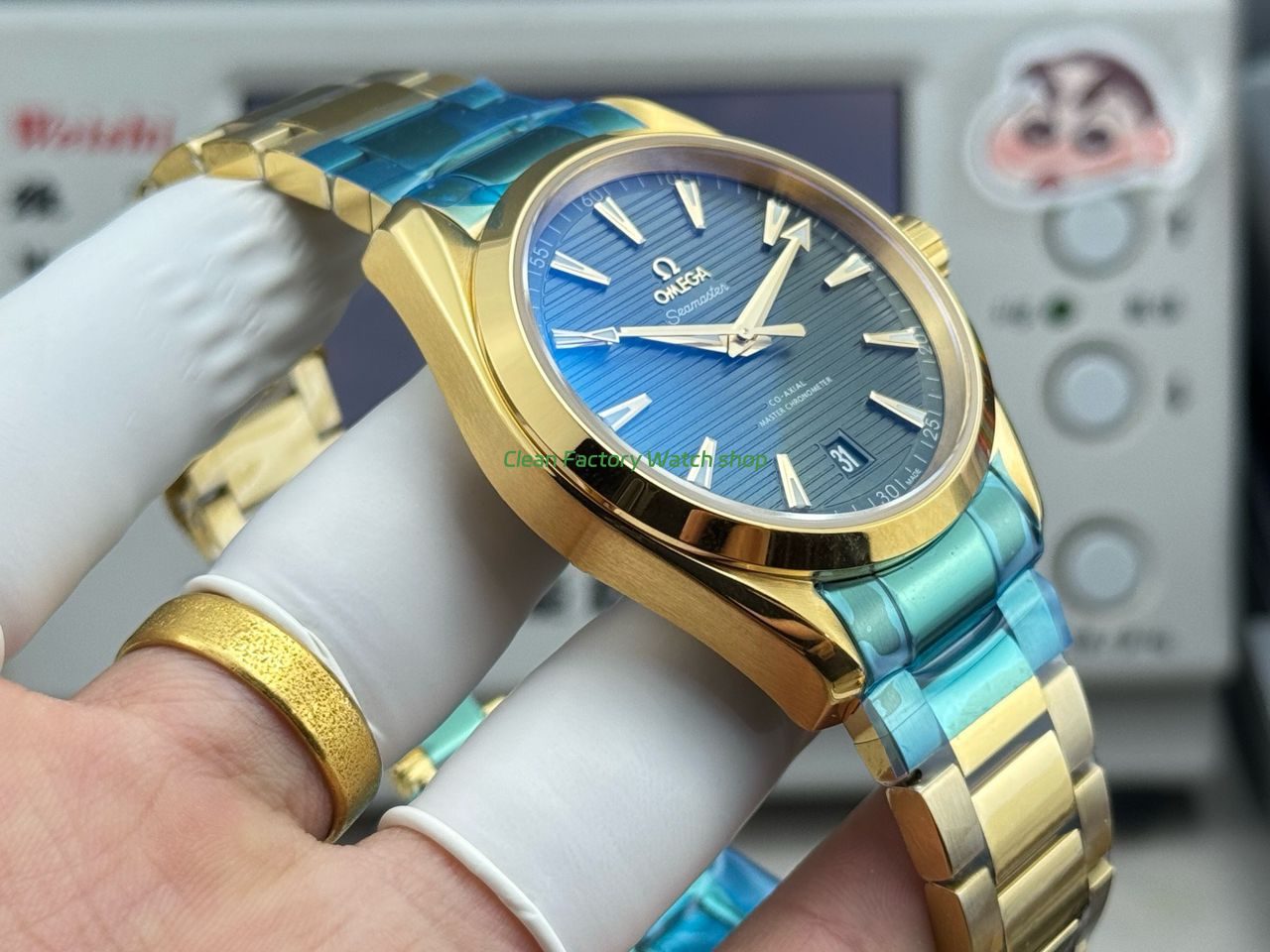 OVS Factory Omega Seamaster Aqua Terra 220.50.41.21.10.001 41mm Full Yellow Gold Green Dial (2) OVS Factory Omega Seamaster Aqua Terra 220.50.41.21.10.001 41mm Full Yellow Gold Green Dial (2)