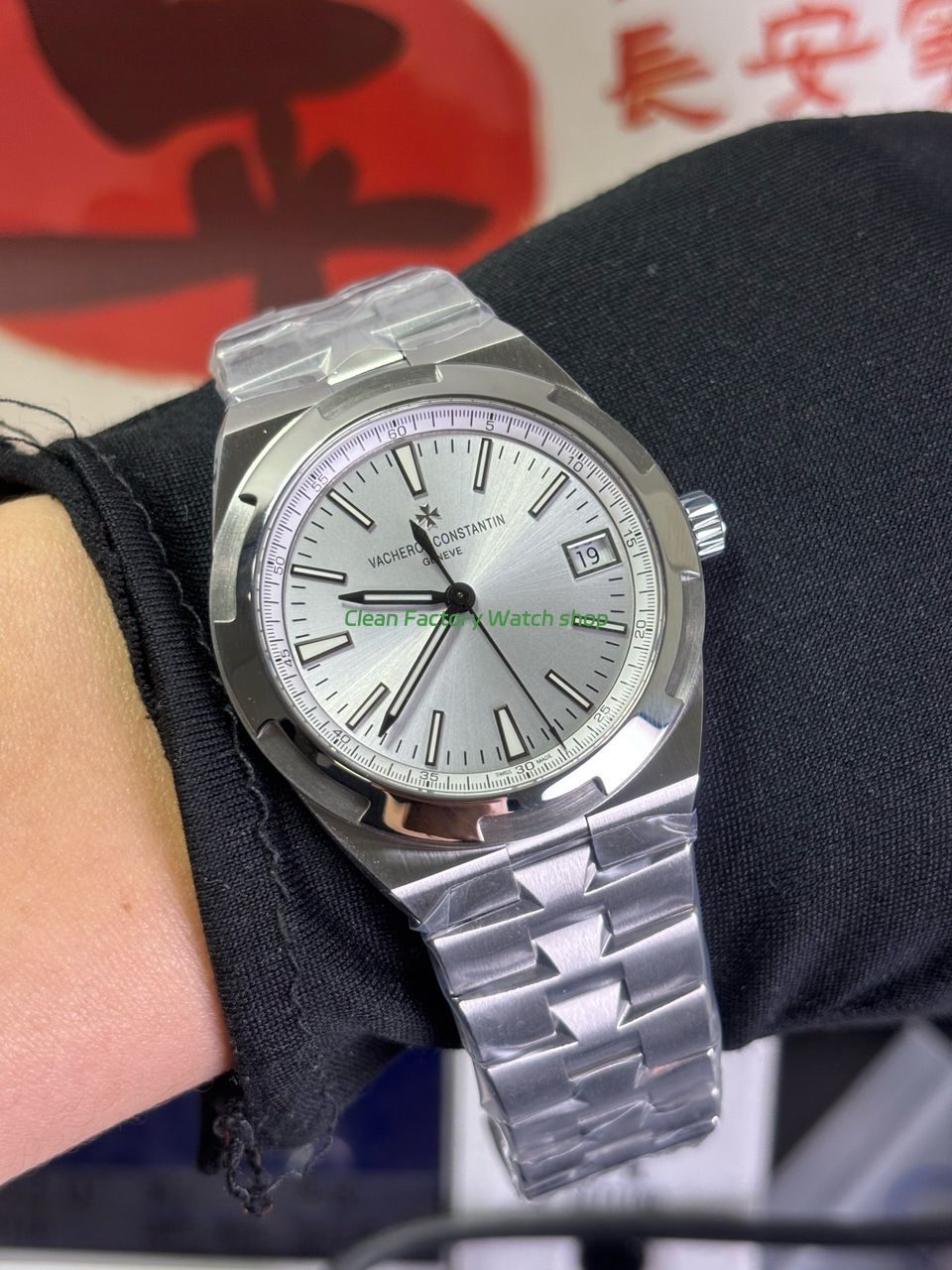 PPF Factory Vacheron Constantin Overseas 4500V110A-B1412 41mm Rubber Strap Silver Dial (8) PPF Factory Vacheron Constantin Overseas 4500V110A-B1412 41mm Rubber Strap Silver Dial (8)
