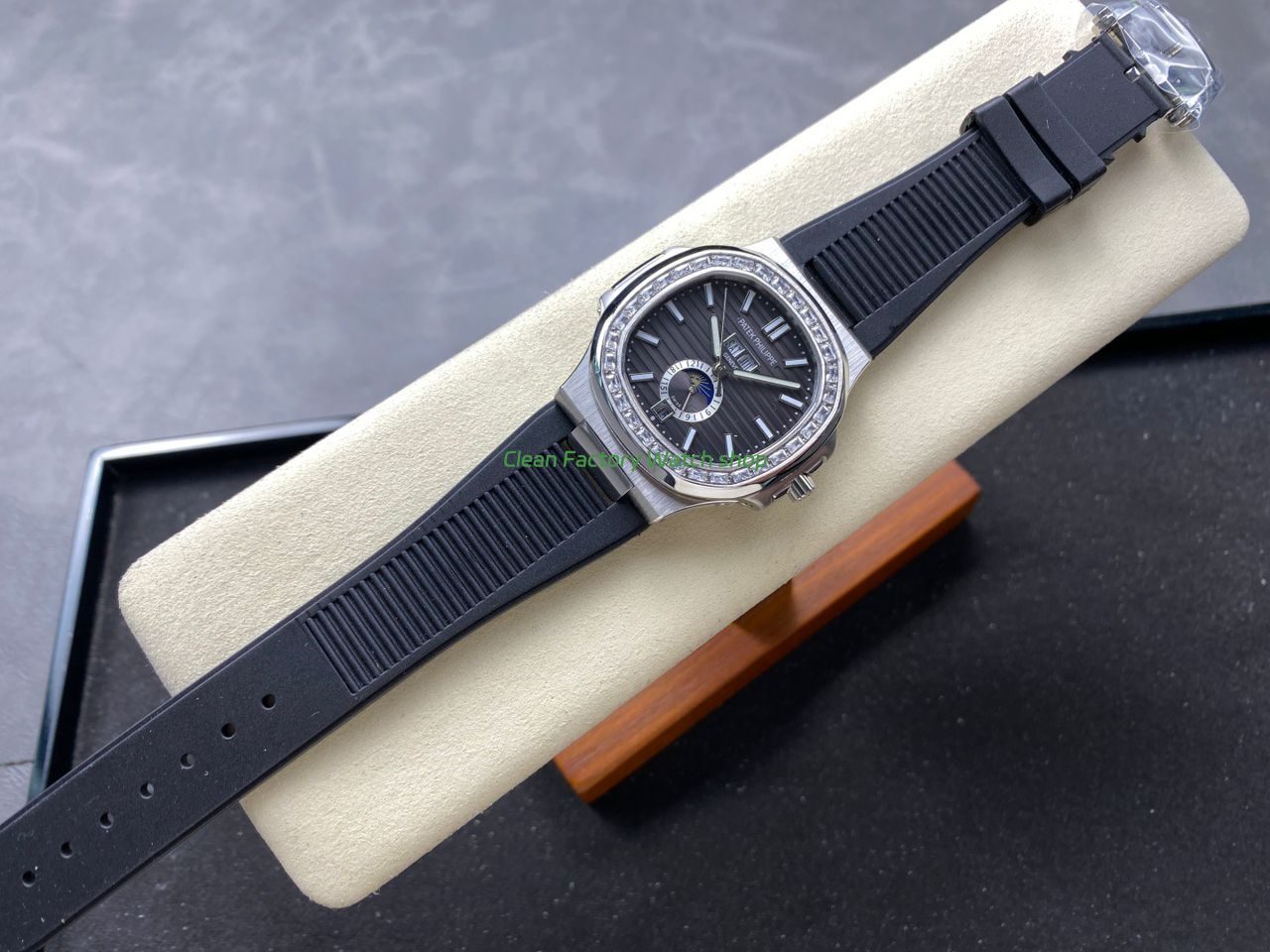 TW Factory Patek Philippe Nautilus 57261A-001 40mm Black Rubber Strap Diamond Bezel Black Dial (7) TW Factory Patek Philippe Nautilus 57261A-001 40mm Black Rubber Strap Diamond Bezel Black Dial (7)