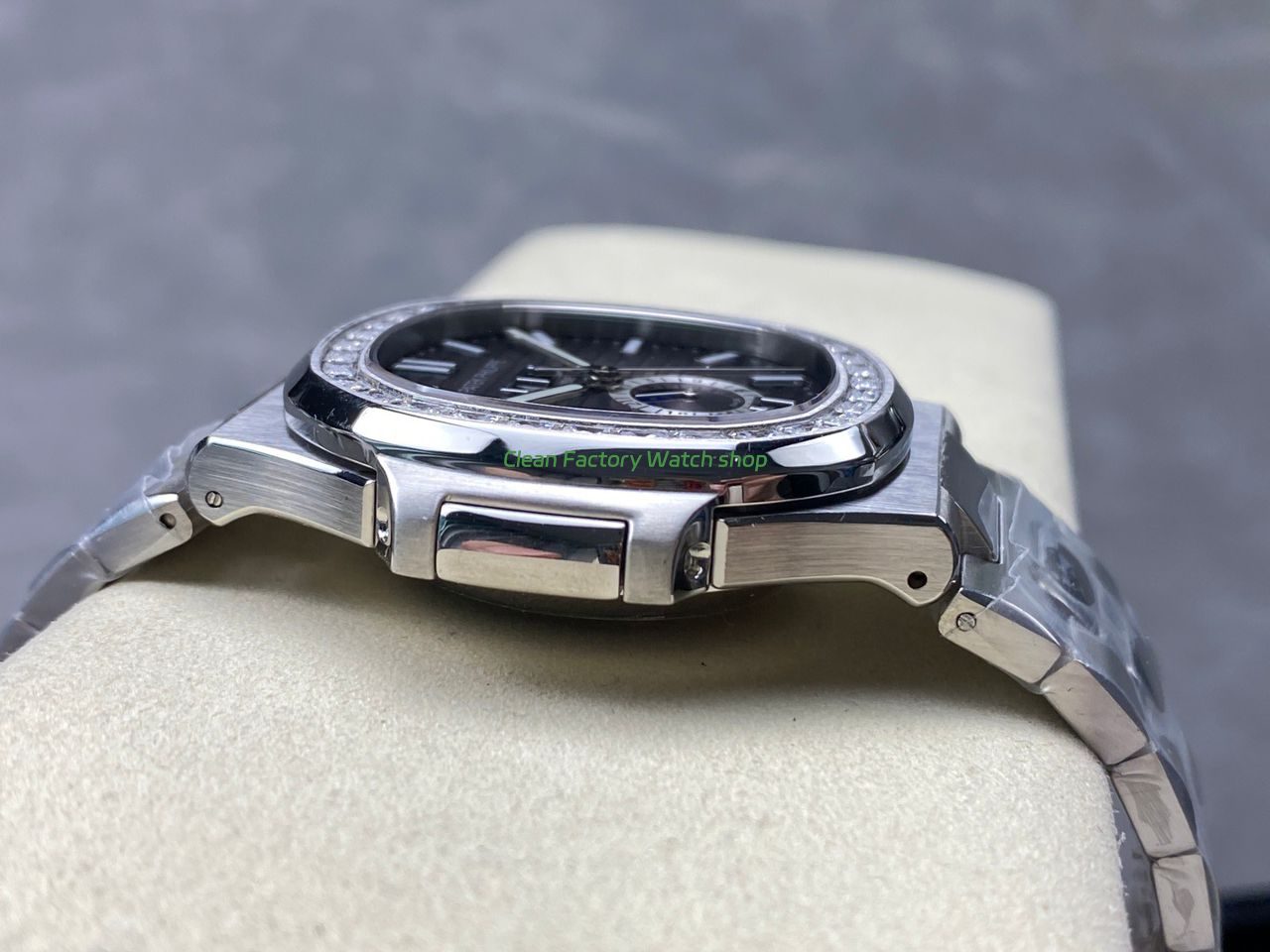 TW Factory Patek Philippe Nautilus 57261A-001 40mm Full Steel Diamond Bezel Black Dial (2) TW Factory Patek Philippe Nautilus 57261A-001 40mm Full Steel Diamond Bezel Black Dial (2)