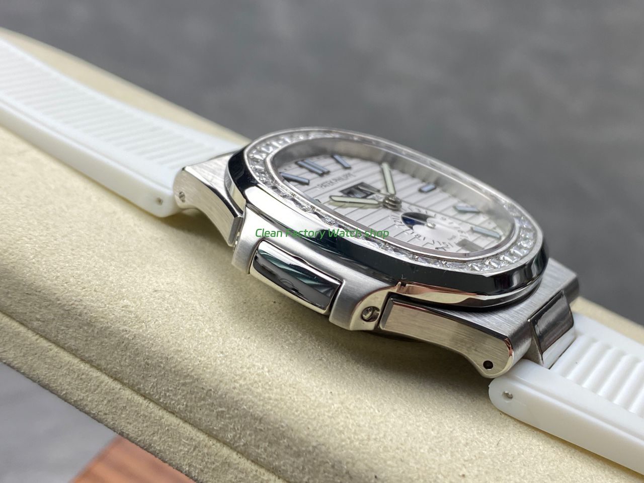 TW Factory Patek Philippe Nautilus 57261A-010 40mm White Rubber Strap Diamond Bezel White Dial (3) TW Factory Patek Philippe Nautilus 57261A-010 40mm White Rubber Strap Diamond Bezel White Dial (3)