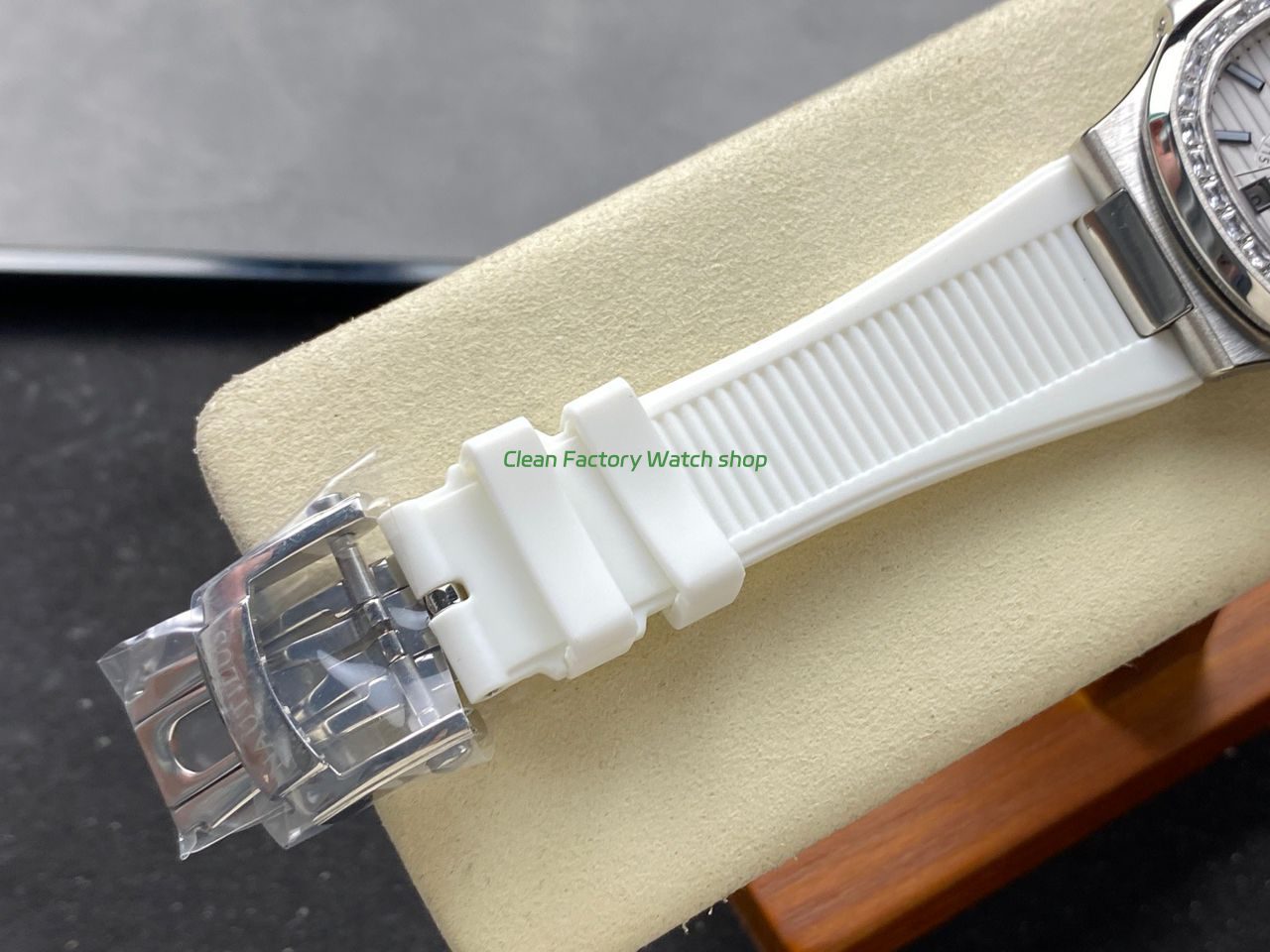 TW Factory Patek Philippe Nautilus 57261A-010 40mm White Rubber Strap Diamond Bezel White Dial (9) TW Factory Patek Philippe Nautilus 57261A-010 40mm White Rubber Strap Diamond Bezel White Dial (9)