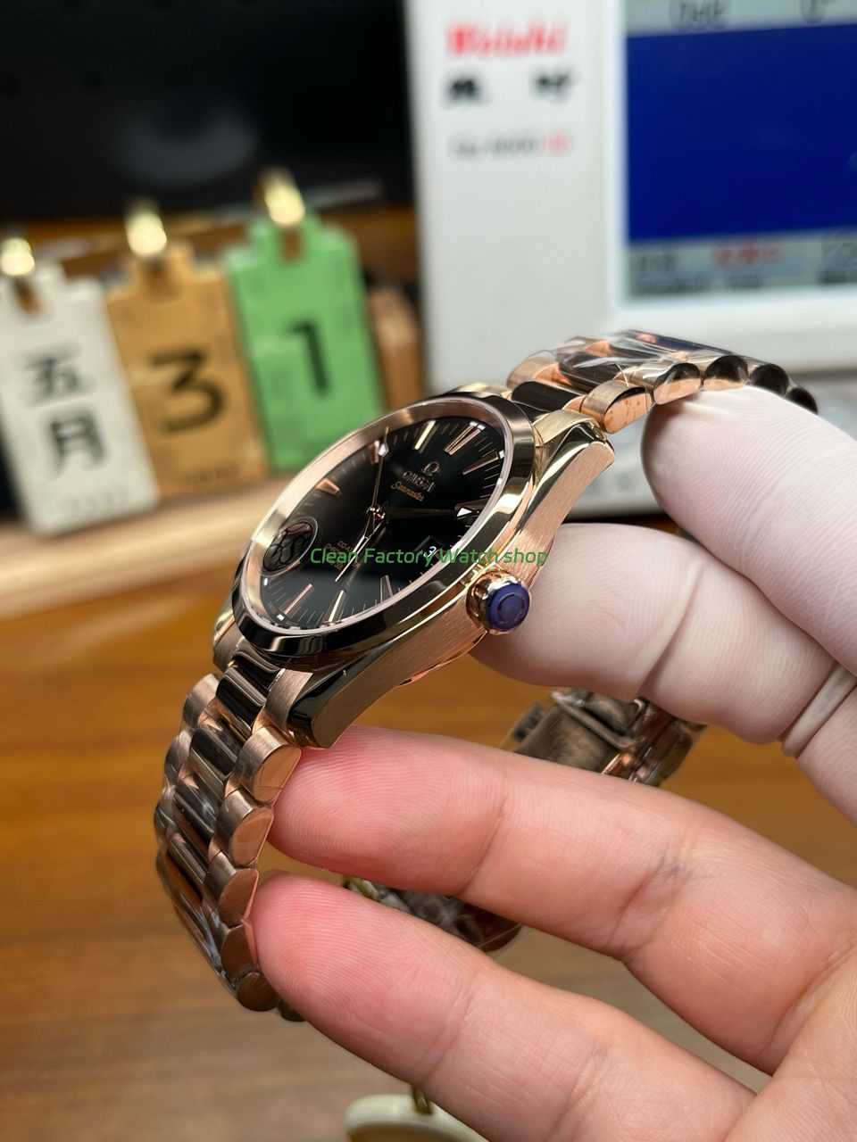 VS Factory Omega Seamaster Aqua Terra 2103.50.00 39mm Full Yellow Gold Black Dial (4) VS Factory Omega Seamaster Aqua Terra 2103.50.00 39mm Full Yellow Gold Black Dial (4)