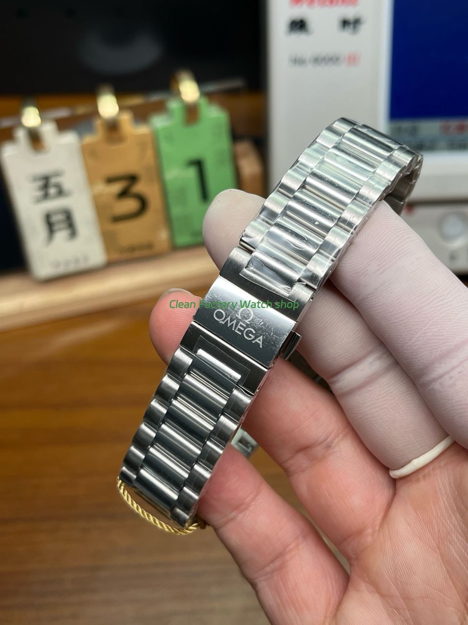 VS Factory Omega Seamaster Aqua Terra 2503.33.00 39.2mm Full Steel White Dial (5) VS Factory Omega Seamaster Aqua Terra 2503.33.00 39.2mm Full Steel White Dial (5)