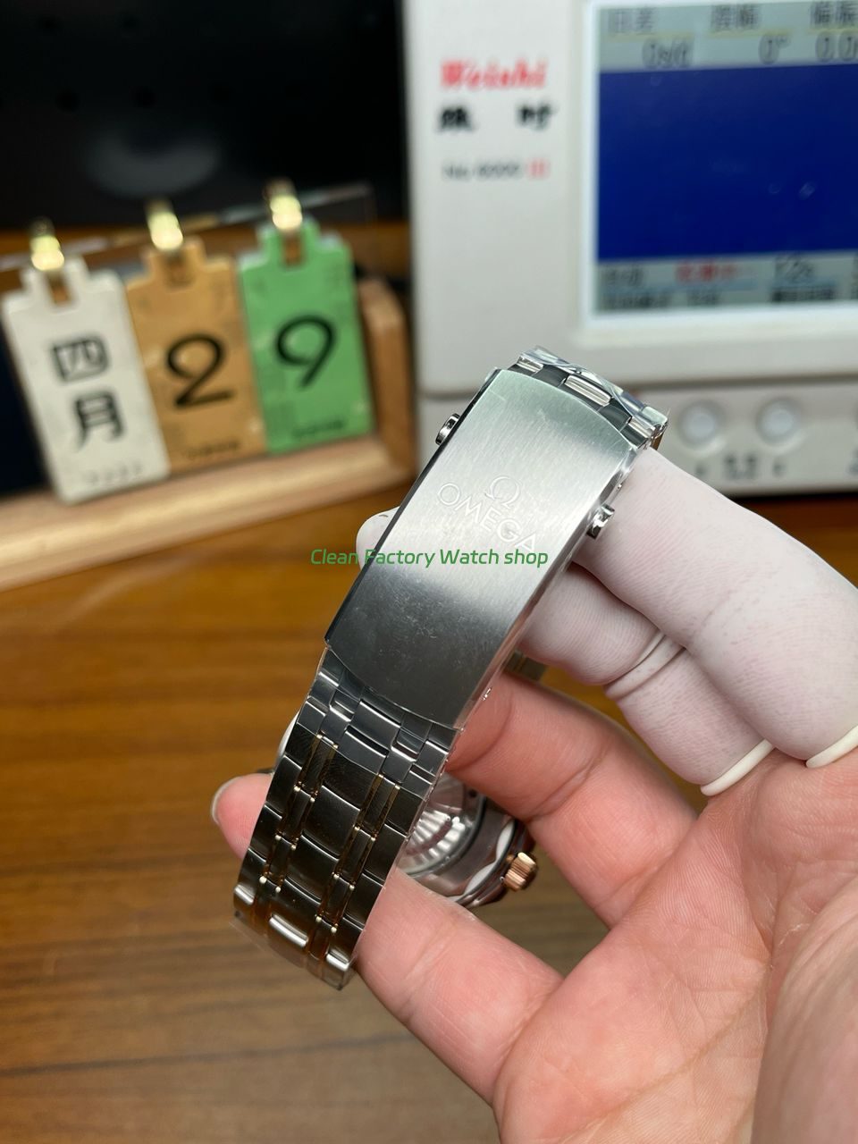 VS Factory Omega Seamaster Diver 300M 210.22.42.20.01.001 42mm Half Yellow Gold Black Dial (6) VS Factory Omega Seamaster Diver 300M 210.22.42.20.01.001 42mm Half Yellow Gold Black Dial (6)