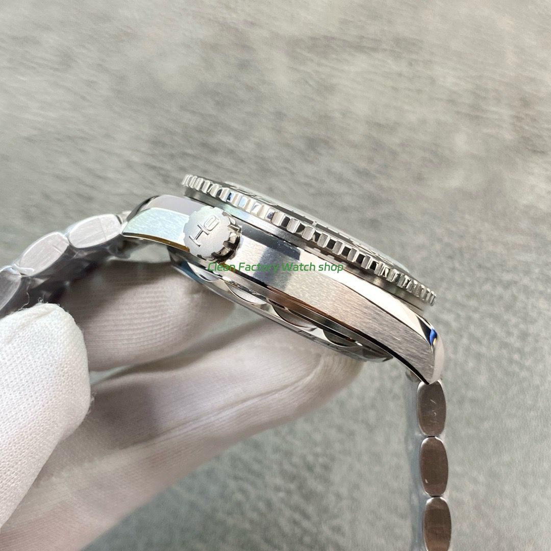 VS Factory Omega Seamaster Planet Ocean 600M 215.30.44.21.01.001 43.5mm Full Steel Bl VS Factory Omega Seamaster Planet Ocean 600M 215.30.44.21.01.001 43.5mm Full Steel Bl