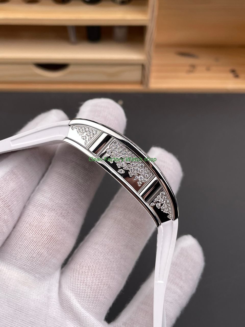 ZF Factory Richard Mille RM 07 31.4mm Diamond Bezel White Rubber Strap Skeletonized Black Dial (4) ZF Factory Richard Mille RM 07 31.4mm Diamond Bezel White Rubber Strap Skeletonized Black Dial (4)